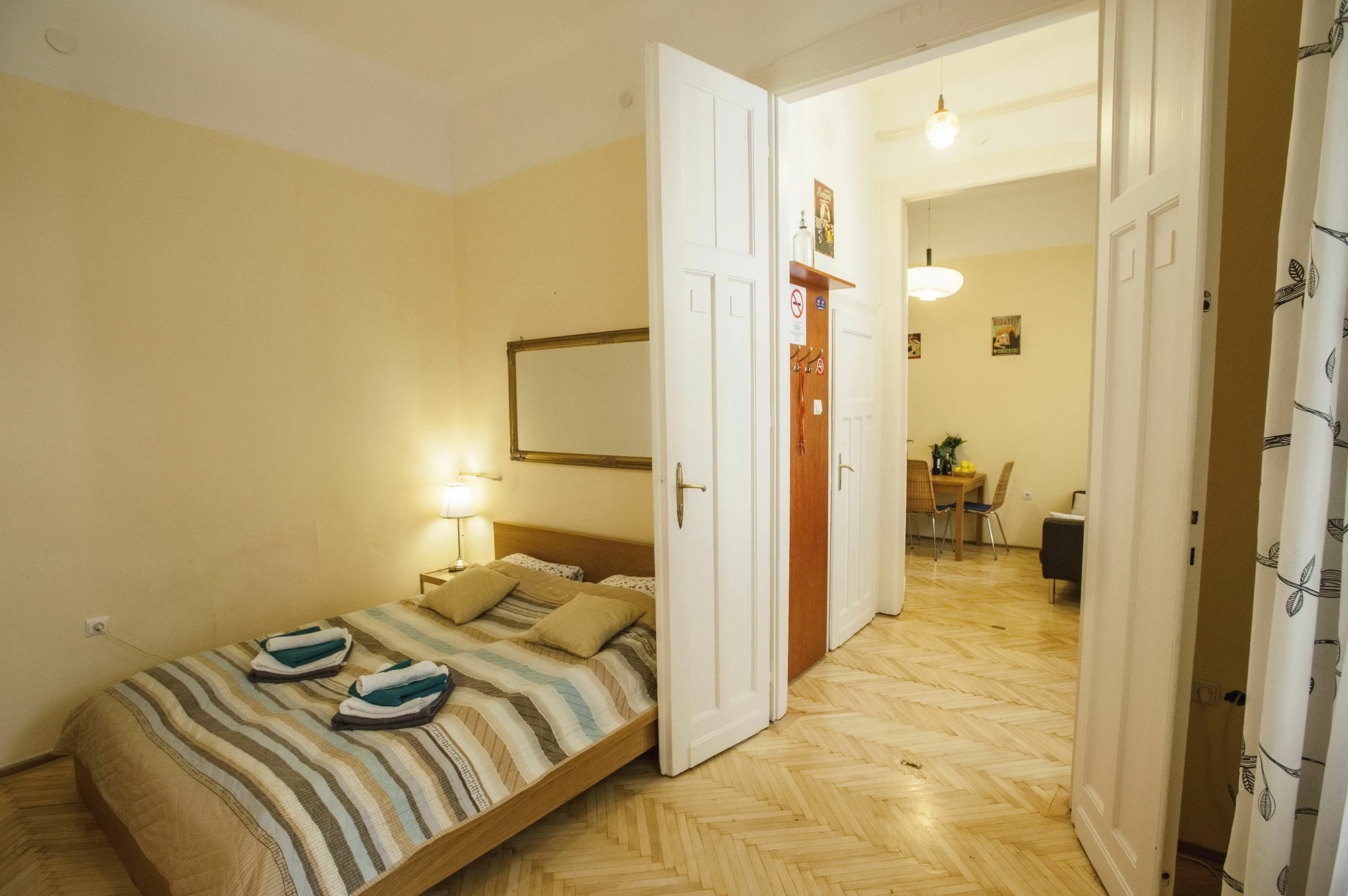 Piano POP Apartments Budapeste Exterior foto